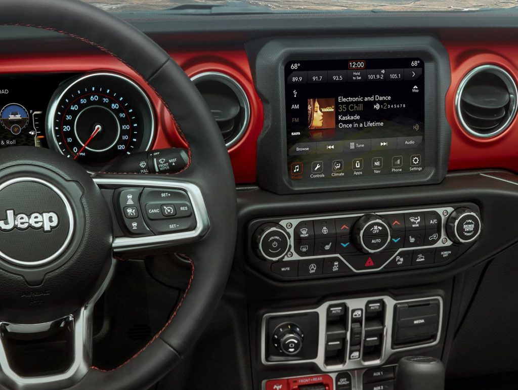 Do Jeep Wranglers have Apple CarPlay? Everything Explained - Vehiclers